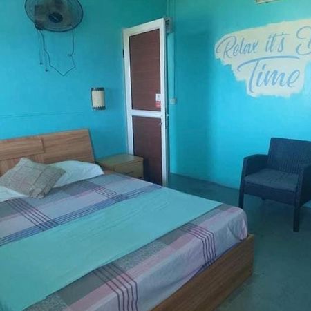 Port South East Tilapasse Resto & Guest House מראה חיצוני תמונה