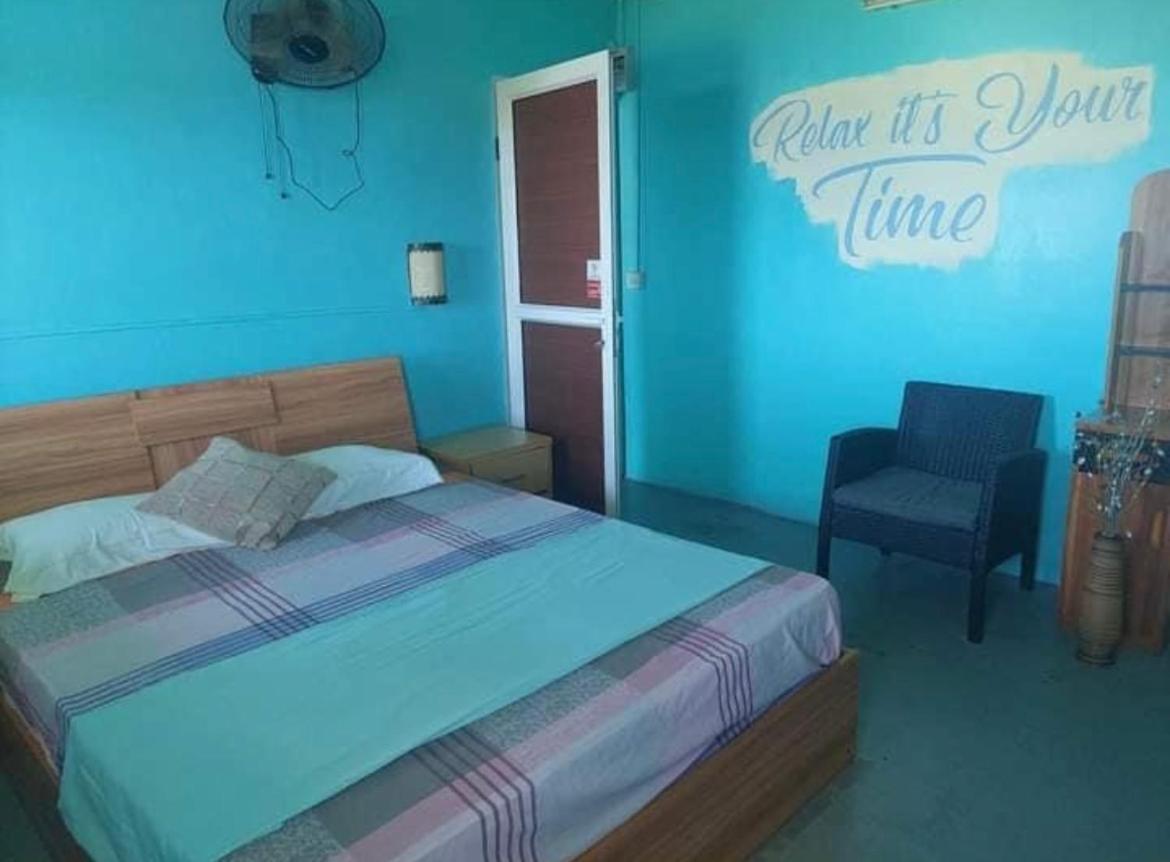 Port South East Tilapasse Resto & Guest House מראה חיצוני תמונה