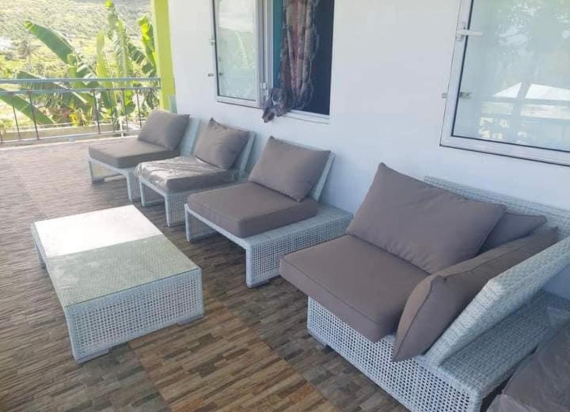 Port South East Tilapasse Resto & Guest House מראה חיצוני תמונה